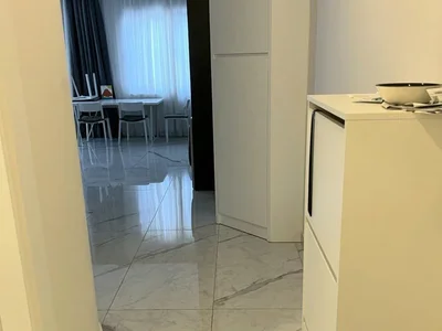 Zespół mieszkaniowy Apartament 1+1 w centrum Alanyi w kompleksie Konak City Tower, dostępny na pobyt stały.