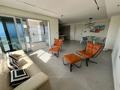 Barrio residencial Grand 4 pieces a vendre vue imprenable sur la mer netanya