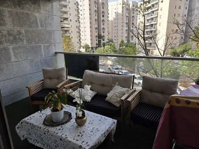 Residential quarter Tres bien entretenu avec cave