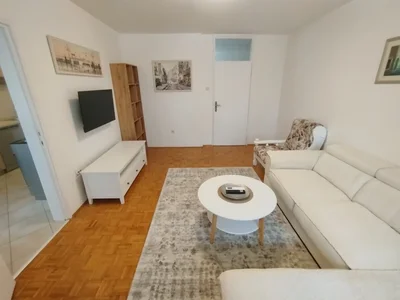 Wohnviertel Stan 70 m² na Izdavanje – Zabjelo, Podgorica