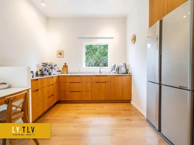 Жилой квартал Superbe 4 pieces renove a bavli devant le parc