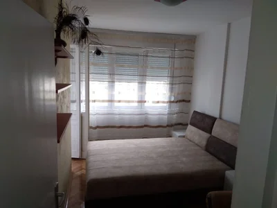 Wohnviertel Stan 45 m² na Izdavanje – Preko Morače, Podgorica