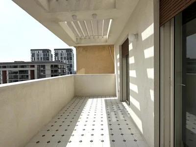 Residential quarter Penthouse quartier florentine immeuble bauhaus