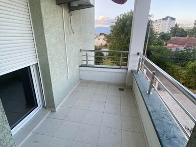 Wohnviertel Stan 69 m² na Izdavanje – Pobrežje, Podgorica