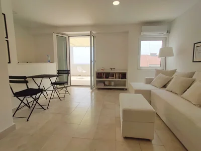Wohnviertel Stan 92 m² na Prodaju – Petrovac, Budva