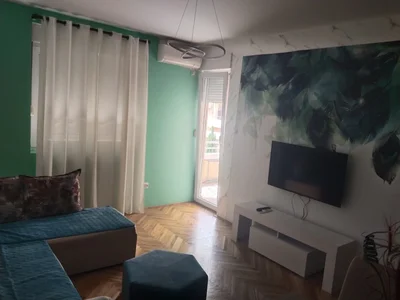 Wohnviertel Stan 48 m² na Izdavanje – Stari Aerodrom, Podgorica