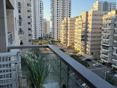 Barrio residencial Bonne affaire 5 pieces barnea immeuble recent