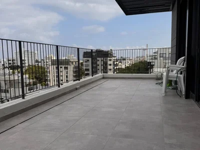 Wohnviertel penthouse rare a vendre dans le vieux nord de tel aviv rehov dizengoff
