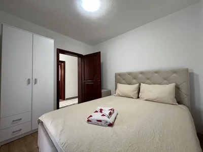 Cabaña Kuća 320 m² na Prodaju – Zlatica, Podgorica