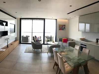 Residential quarter Neve tzedek tour de luxe 4 5 pieces