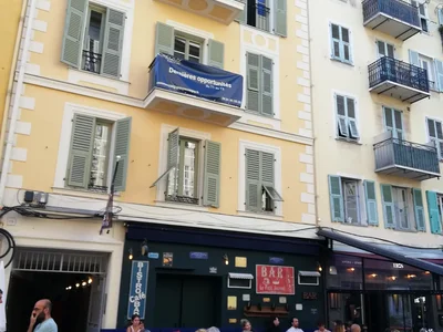 Apartamentowiec Rezidencia v centre goroda