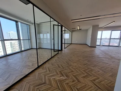 Residential quarter Bureaux neuf dans immeuble de bureaux tres recherche sur guivat shaoul