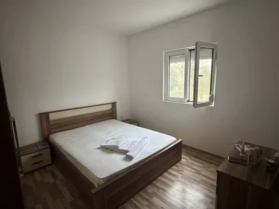 Hütte Kuća 90 m² na Izdavanje – Spuž, Danilovgrad