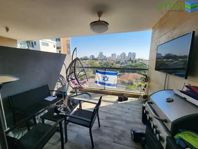 Residential quarter Commercialisation exclusive gani rishon rue sharira rishon lezion