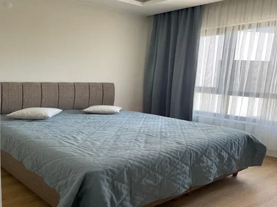 Zespół mieszkaniowy Umeblowany apartament 1+1 położony 400 metrów od morza w kompleksie Tekinoğlu.