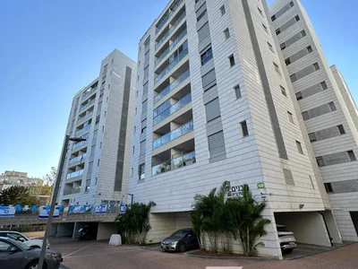 Quartier résidentiel Au centre, vue sur la mer