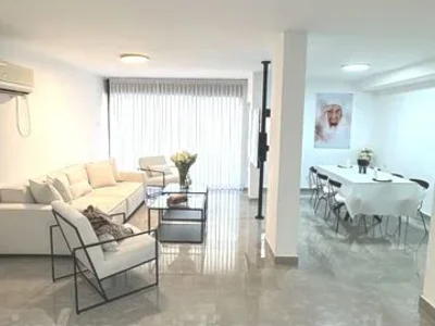 Wohnviertel A ne pas manquer avec terrasse bel appartement bien agence bon emplacement bonne occasion dans un bel immeuble investi renove spacieux