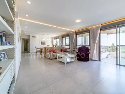 Residential quarter Sublime 5 pieces familial avec terrasse et 3 parkings