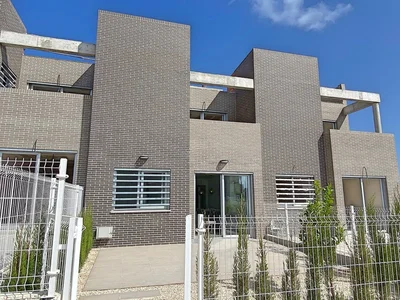 Edificio de apartamentos Elegantes apartamentos con jardín o solárium en Torrevieja