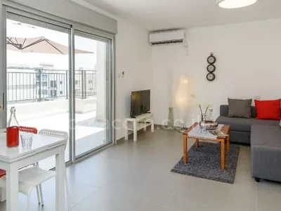 Residential quarter Avec terrasse dans un bel immeuble au centre bon emplacement proche de la mer a ne pas manquer bien agence bel appartement bonne affaire magnifique