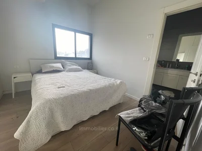 Quartier résidentiel À vendre – tel aviv – rue frishman/place mazaryk
grand 2 pieces de 81 m² – emplacement premium – ideal
investissement et airbnb