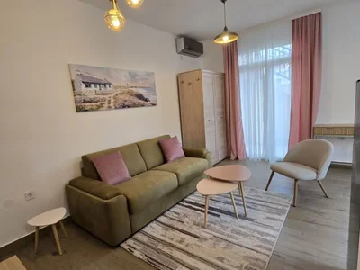 Wohnviertel Stan 30 m² na Izdavanje – Momišići, Podgorica