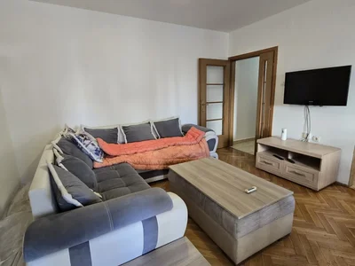 Wohnviertel Stan 70 m² na Izdavanje – Blok Ix, Podgorica