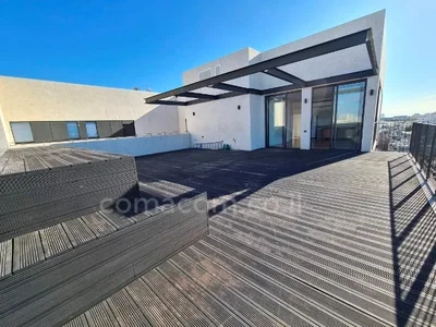 Residential quarter Avec terrasse dans un bel immeuble bon emplacement grand a ne pas manquer bien agence spacieux bel appartement magnifique