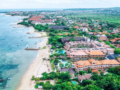 Complejo residencial First-class residential complex of buy-to-let apartments on the oceanfront in Nusa Dua, Bali, Indonesia