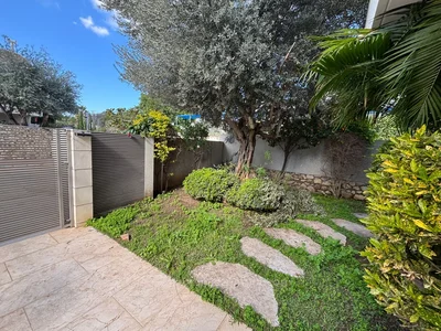 Wohnviertel Quartiercalme est raanana maison avec piscine