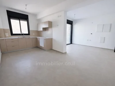 Wohnviertel 3 pieces neuf promoteur mekor haim