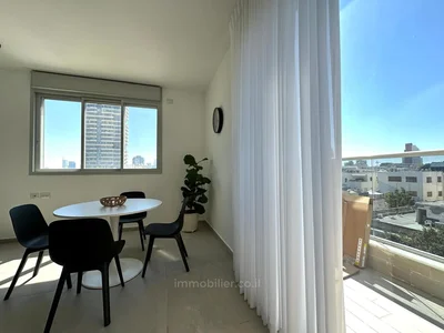 Wohnviertel A vendre 3 pieces rue dizengoff entre gordon et frishman tel aviv