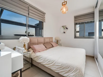 Wohnviertel Mini penthouse dexception a ashkelon vue imprenable sur le lac