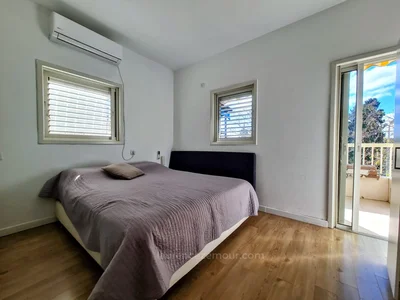 Dzielnica mieszkaniowa Au centre avec terrasse bel appartement calme