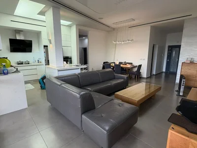 Wohnviertel Un magnifique rez de jardin face a la mer quartier marina