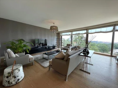 Zespół mieszkaniowy Residence with swimming pools and restaurants close to the coast, in a prestigious area, Istanbul, Turkey