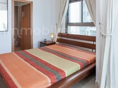 Quartier résidentiel Magnifique appartement pleine vue mer a netanya
residence avec gardien, piscine et salle de sport