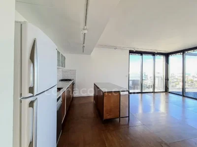 Residential quarter Avec terrasse dans un bel immeuble bon emplacement grand a ne pas manquer bien agence spacieux bel appartement magnifique