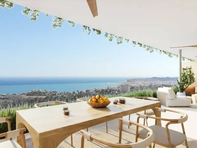 Edificio de apartamentos Apartamentos de Lujo con Vistas al Mar en Fuengirola