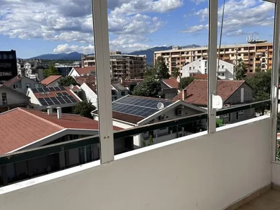 Wohnviertel Stan 39 m² na Izdavanje – Stari Aerodrom, Podgorica