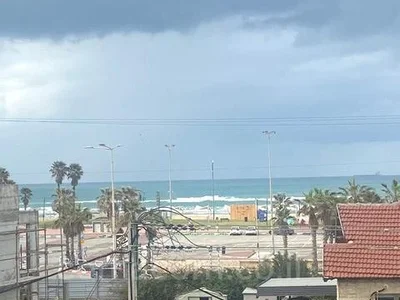 Wohnviertel Avec terrasse bien agence bon emplacement grand proche de la mer spacieux vue sur la mer