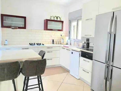 Wohnviertel Affaire exceptionnelle un grand appartement familial de 5 pieces renove a hadera dans le quartier du park