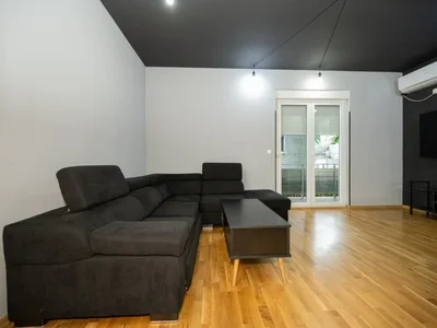 Wohnviertel Stan 63 m² na Prodaju – Momišići, Podgorica