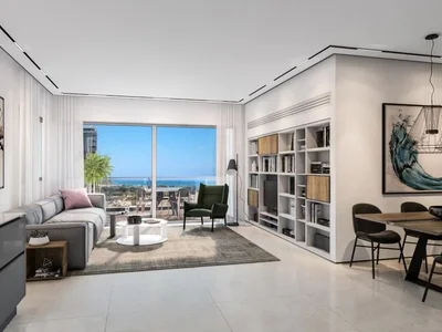 Wohnviertel Avec terrasse dans un bel immeuble au centre proche de la mer bel appartement projet de qualite