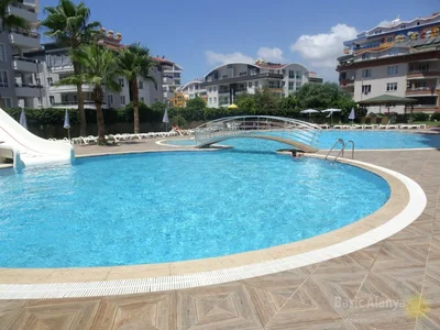 Zespół mieszkaniowy Luxury penthouse with stunning sea view, Tosmur