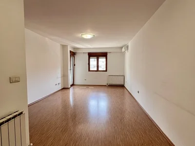 Wohnviertel Stan 107 m² na Izdavanje – Preko Morače, Podgorica