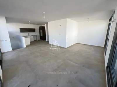Wohnviertel Unique duplex 5 pieces au coeur de tel aviv bograshov