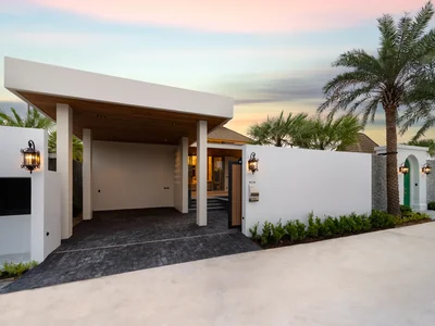 Villa Gold Chariot