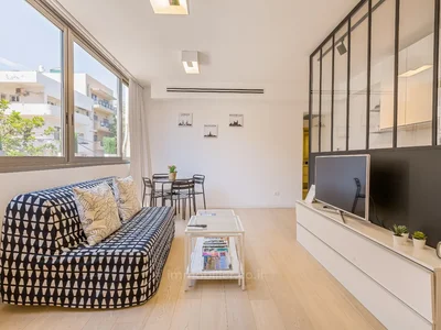 Quartier résidentiel A vendre - 2 pieces proche mer dans immeuble recent tres bien entretenu