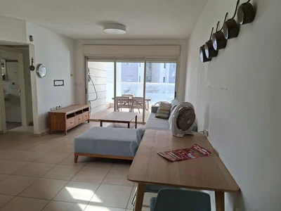 Residential quarter 3 pieces a holon centre